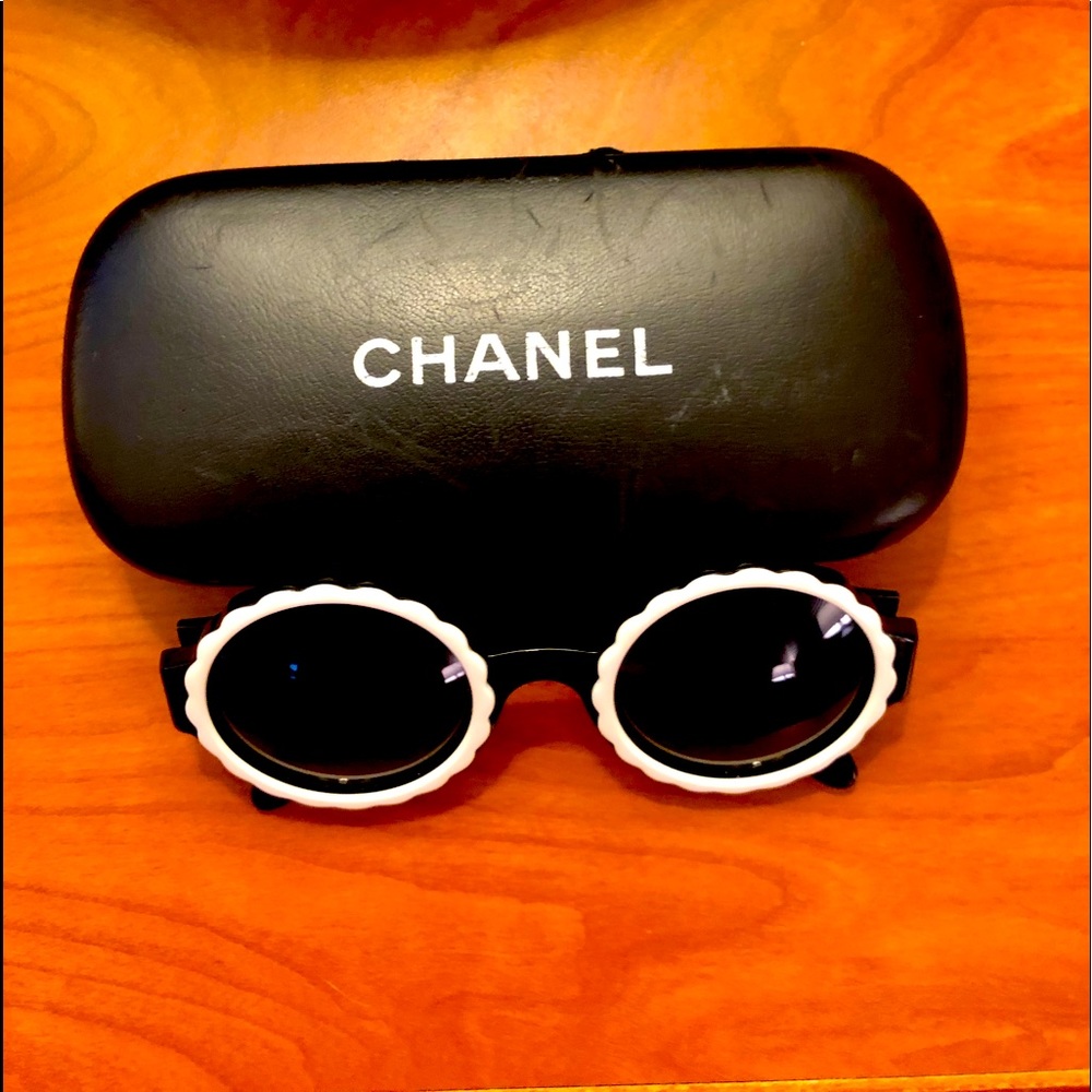 Vintage Chanel 03524 C0229 Sunglasses